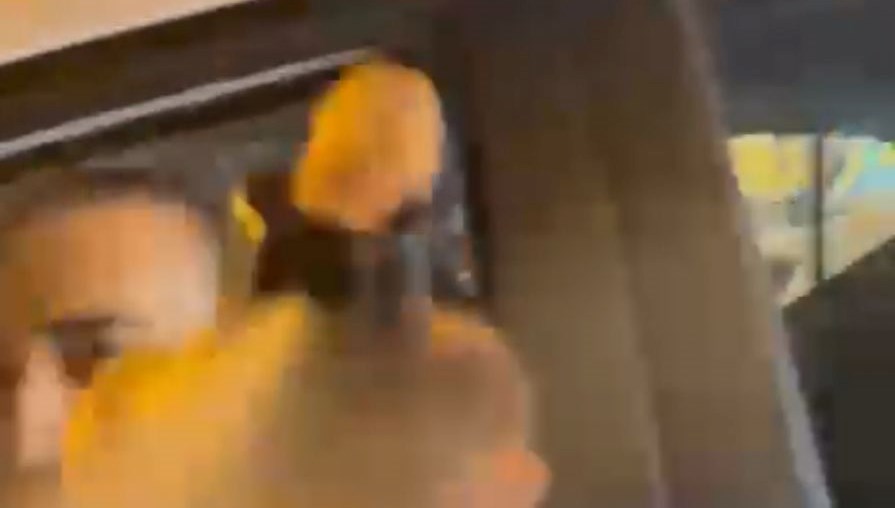 uskudarda yol kavgasi kadina biber gazi sikan supheli yakalandi mCHFa12P