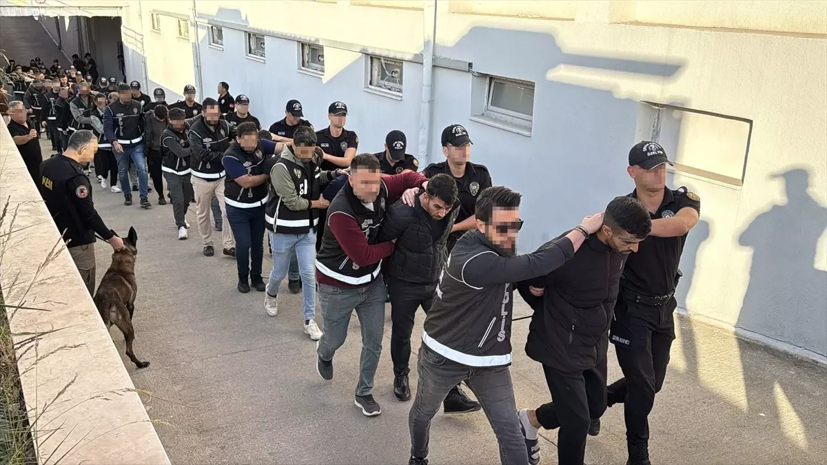 adanada suc orgutune operasyon 96 tutuklama HJTvWQKl.jpg