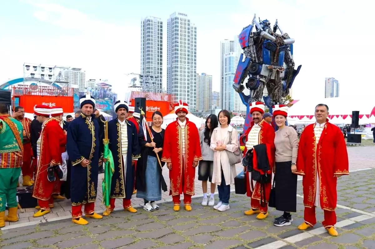 kocaeli mehter takimi guney korede cosku yaratti I4nbfQfL.jpg