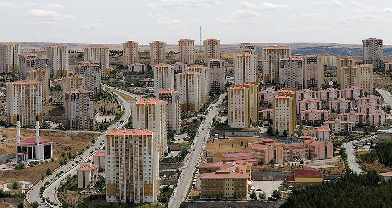 konut fiyatlarinda 20 ayin en dusuk reel kaybi artis hizini tcmbnin siki para politikasi frenledi N418ug69.jpg