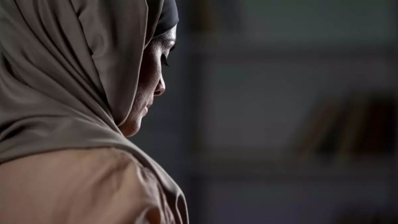 mahkeme karariyla gorevine son verildi basortusu krizi buyuyor WbvIBeT8.webp