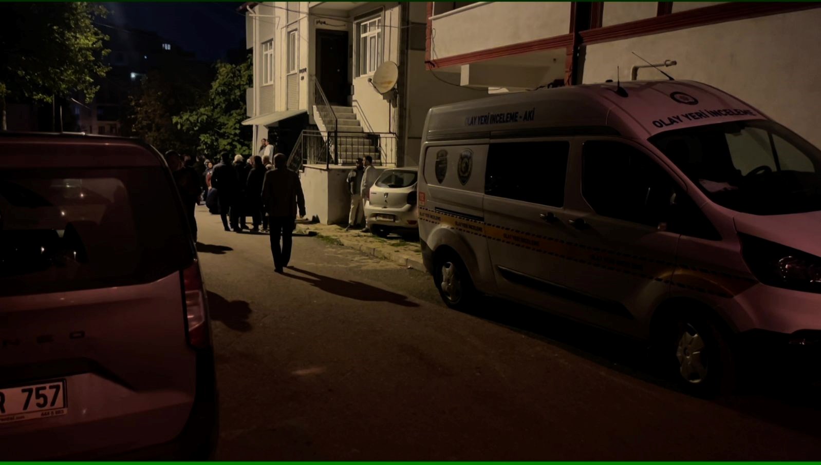 yanlislikla kizini vurunca canina kiydi r1njPjQX.jpg