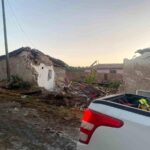 Eskisehirde yangindan donen itfaiye araci eve carpti 3 itfaiye eri yarali czcVzEVL